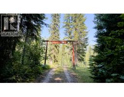 15370 Highway 31 Highway, Poplar Creek, BC V0G1N0 Photo 16