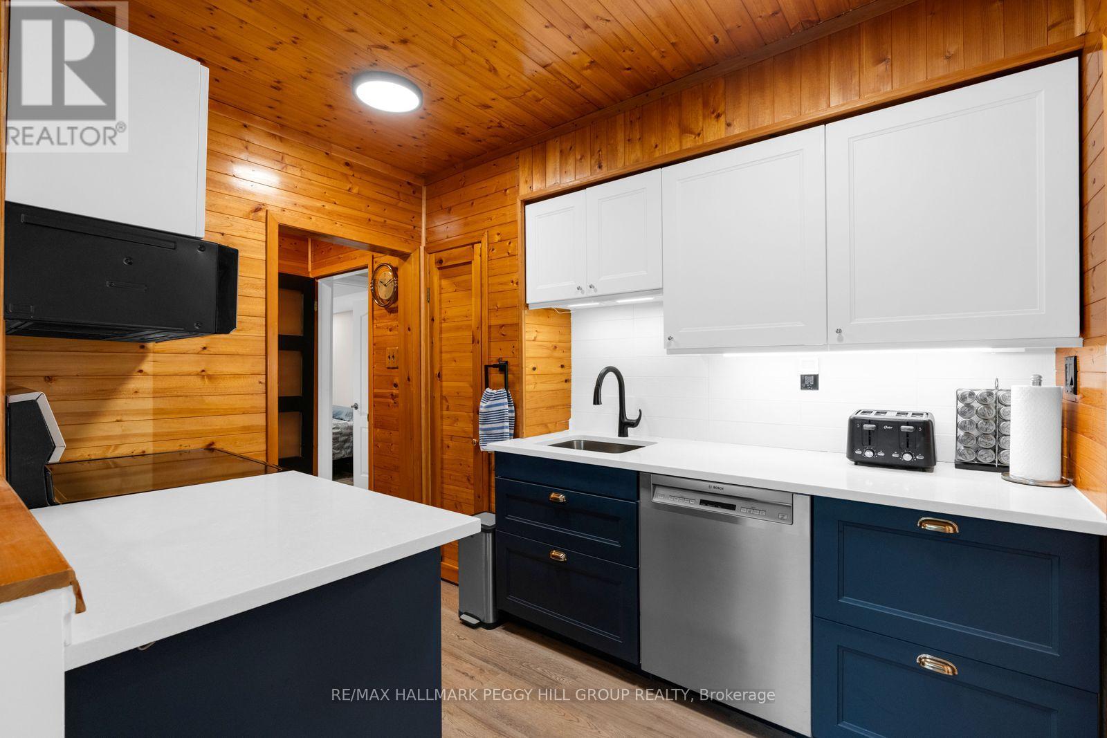 1387 OLD BARRIE ROAD W - 4