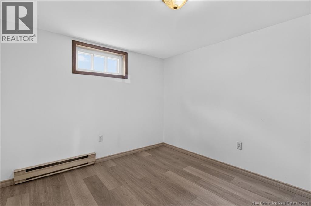22 Ashburn Avenue - Image 43