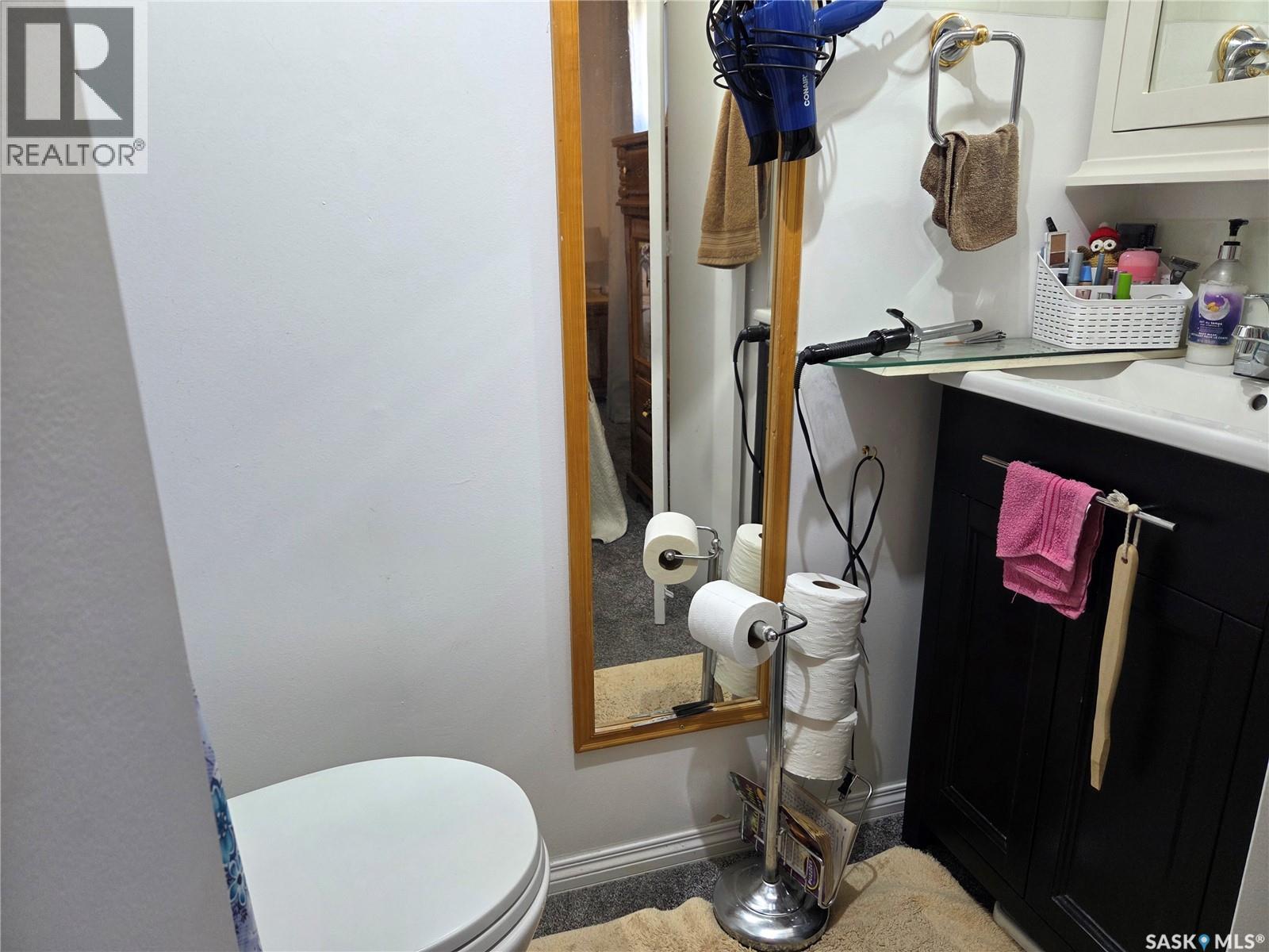 817 Stadacona STREET E, Moose Jaw — photo 16