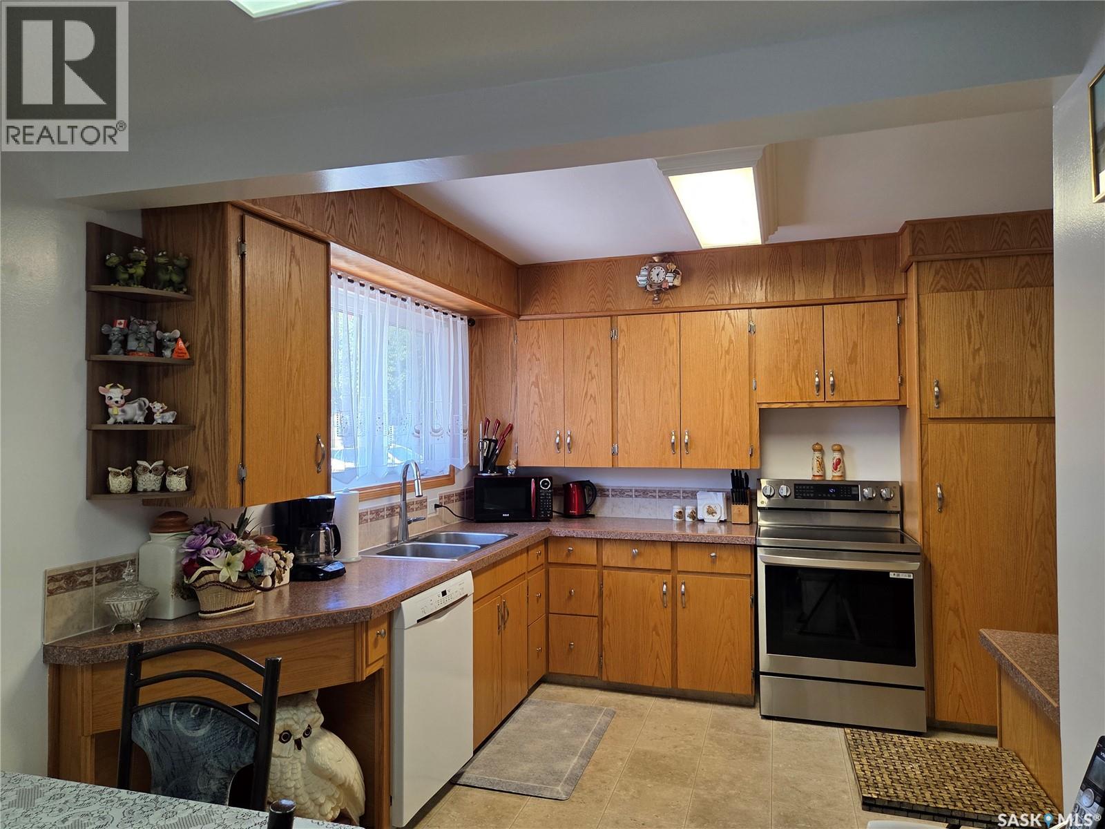 817 Stadacona STREET E, Moose Jaw — photo 7