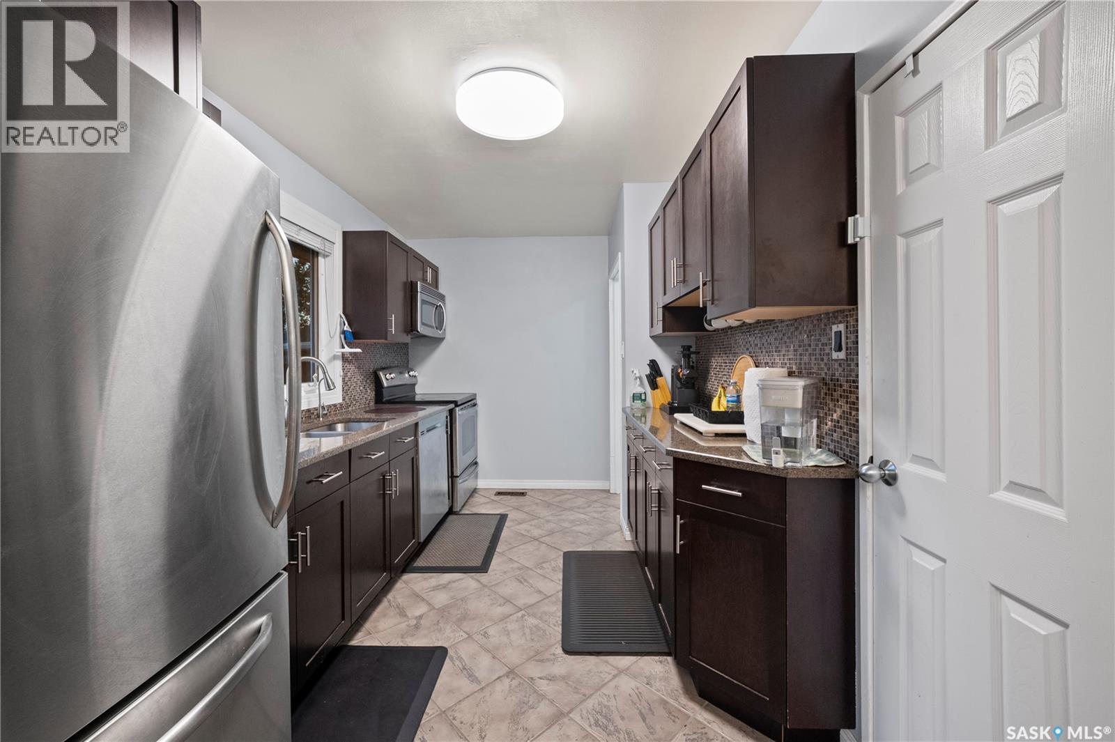16 Lipton PLACE, Regina — photo 11