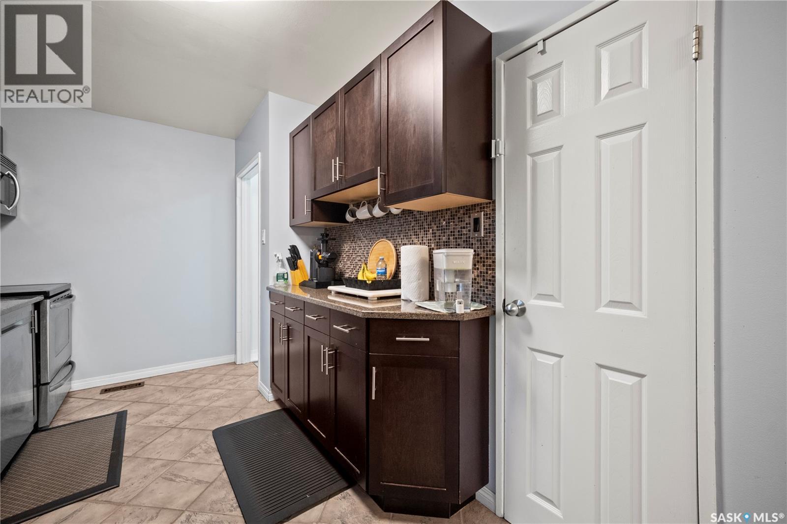 16 Lipton PLACE, Regina — photo 13