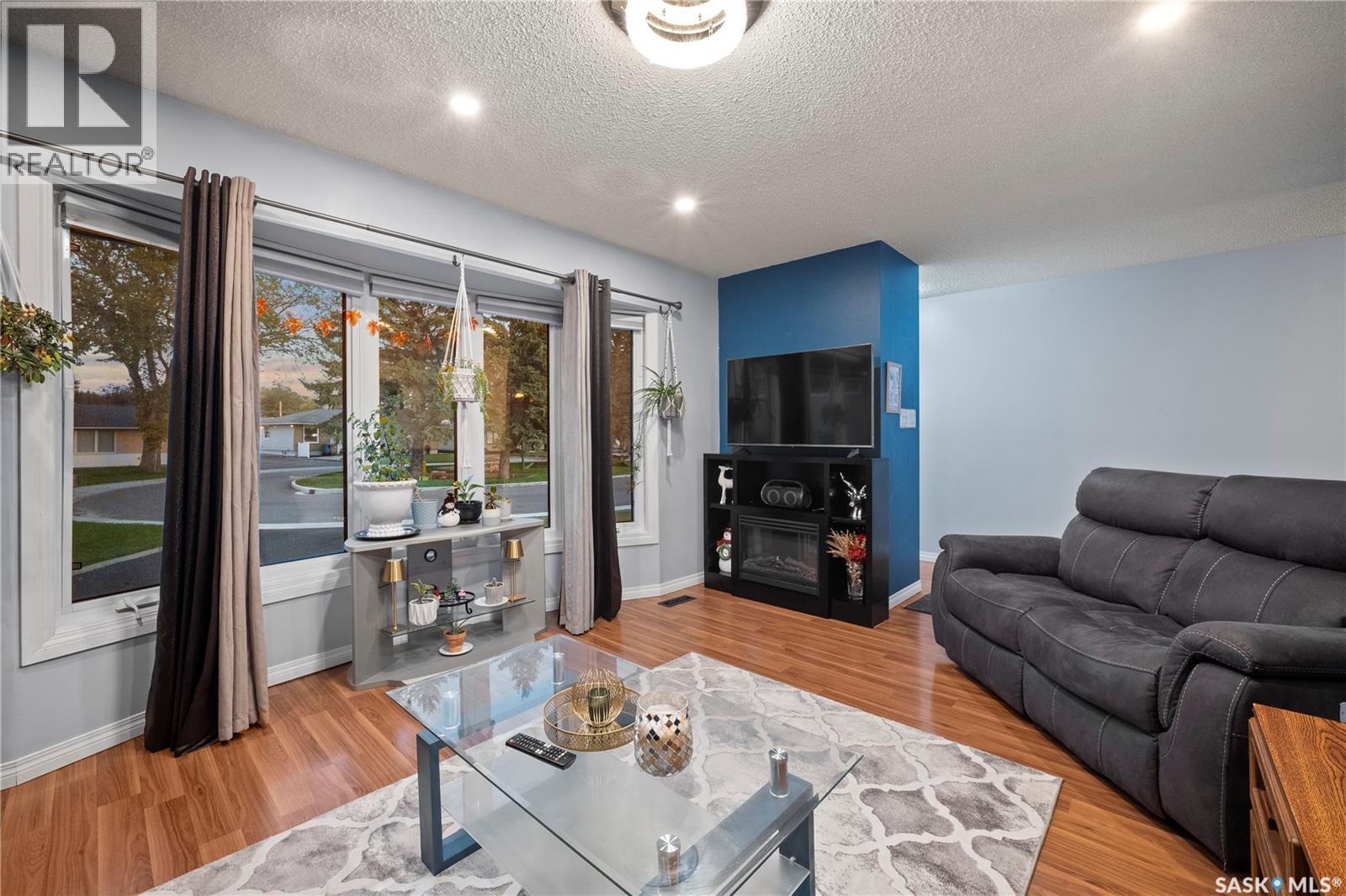 16 Lipton PLACE, Regina — photo 9