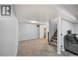 16 Lipton Place, Regina, SK S4R3T6 Photo 24