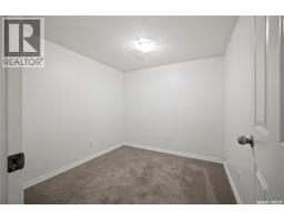 16 Lipton Place, Regina, SK S4R3T6 Photo 28