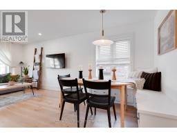 16 Robindale Avenue, Toronto, ON M8W4A9 Photo 10
