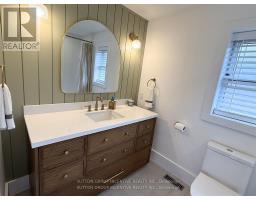 16 Robindale Avenue, Toronto, ON M8W4A9 Photo 19