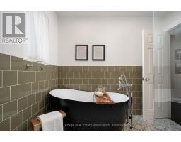 2253 Towne Boulevard, Oakville, ON L6H5J9 Photo 33