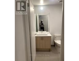Bathroom - 516 - 1195 The Queensway St, Toronto, ON M8Z1R6 Photo 7