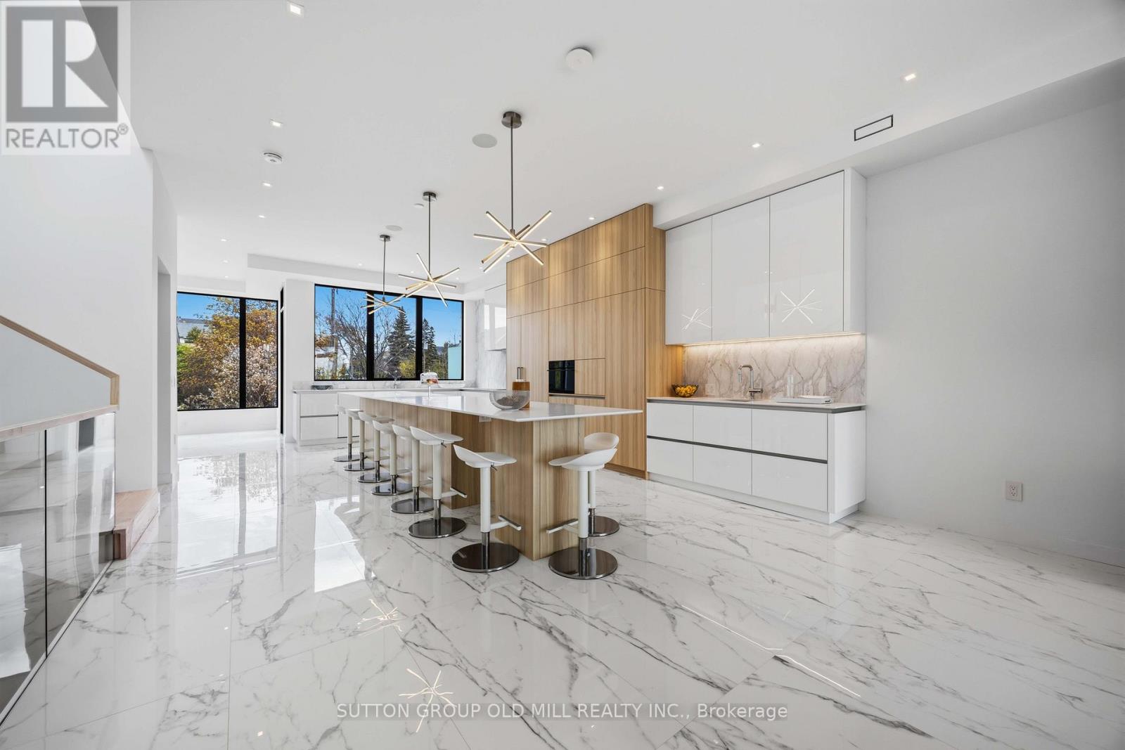 89 REGAL ROAD - 11