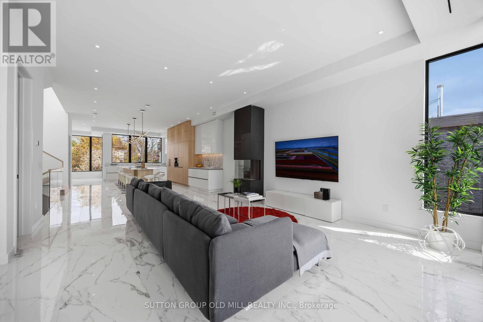 89 REGAL ROAD - 6