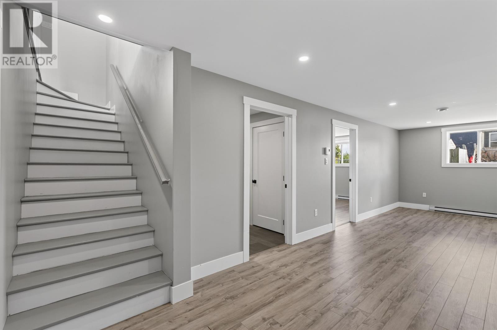 89 KELLY Drive - Image 30