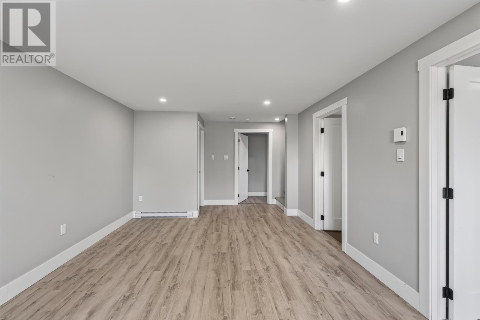 89 KELLY Drive - 33
