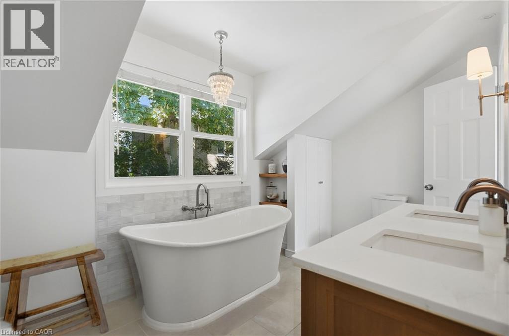 1264 OLD #8 Highway - Image 31