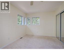 2745 Green Vale Ave, Saanich, BC V8N1S3 Photo 33