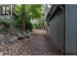 2745 Green Vale Ave, Saanich, BC V8N1S3 Photo 50