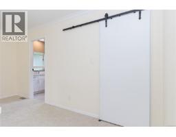 2745 Green Vale Ave, Saanich, BC V8N1S3 Photo 41