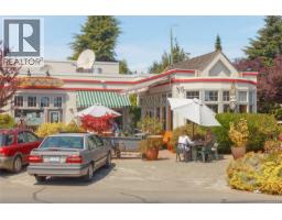 2745 Green Vale Ave, Saanich, BC V8N1S3 Photo 63