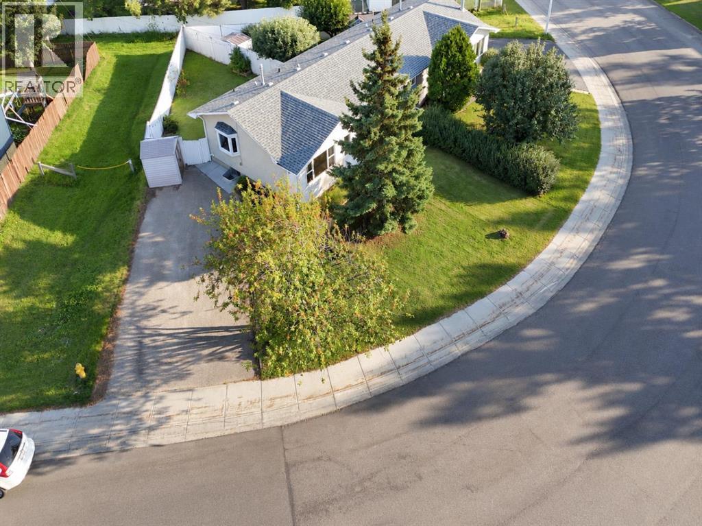 9313 111 Avenue - Image 32