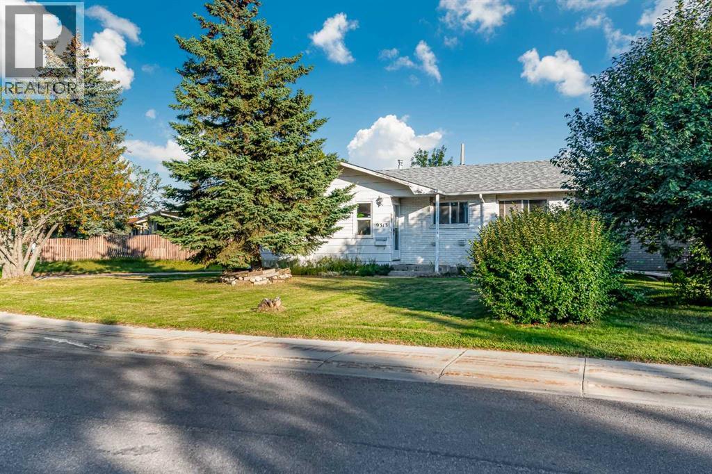 9313 111 Avenue - 30
