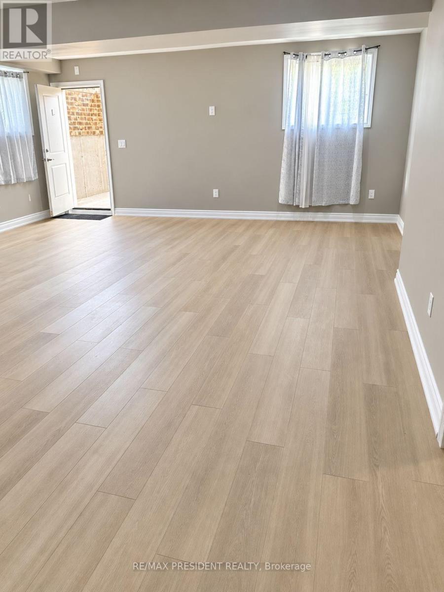 BSMT - 3 BERKSHIRE DRIVE, St. Catharines (Carlton/Bunting)