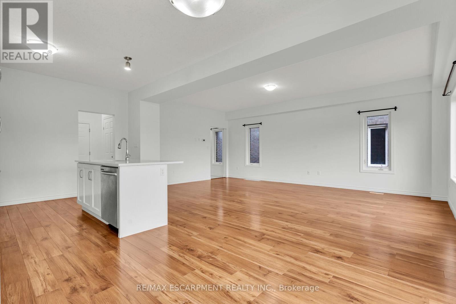 1318 CAEN AVENUE - 13