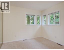 2745 Green Vale Ave, Saanich, BC V8N1S3 Photo 34