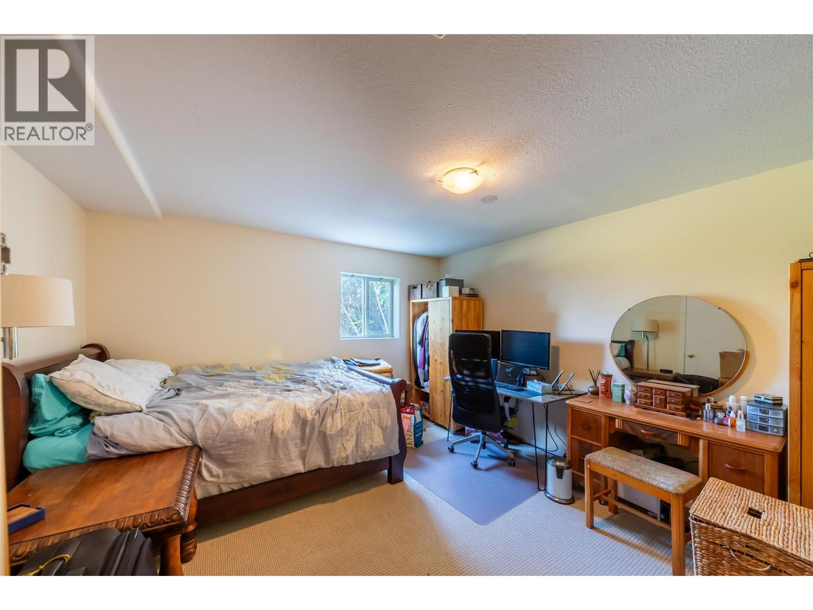 690 Fraser Street - Image 20