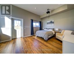 2574 Fairgrounds Road S, Clearview, ON L0M1G0 Photo 8