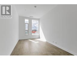 Th17 - 7 Buttermill Avenue, Vaughan, ON L4K0M5 Photo 7