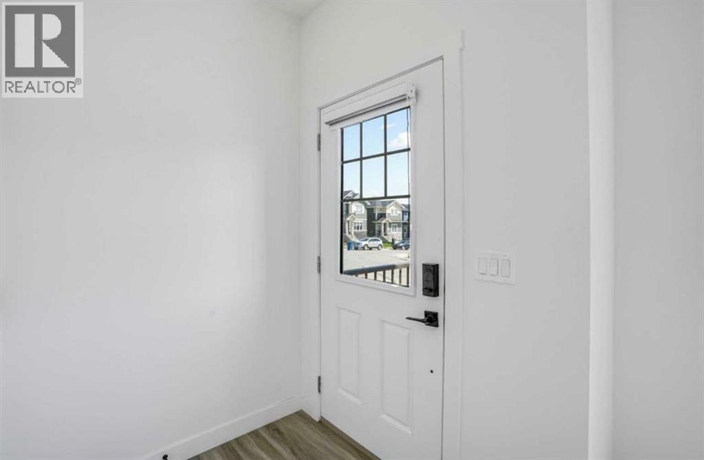 747 BAYVIEW Hill SW - photo 2