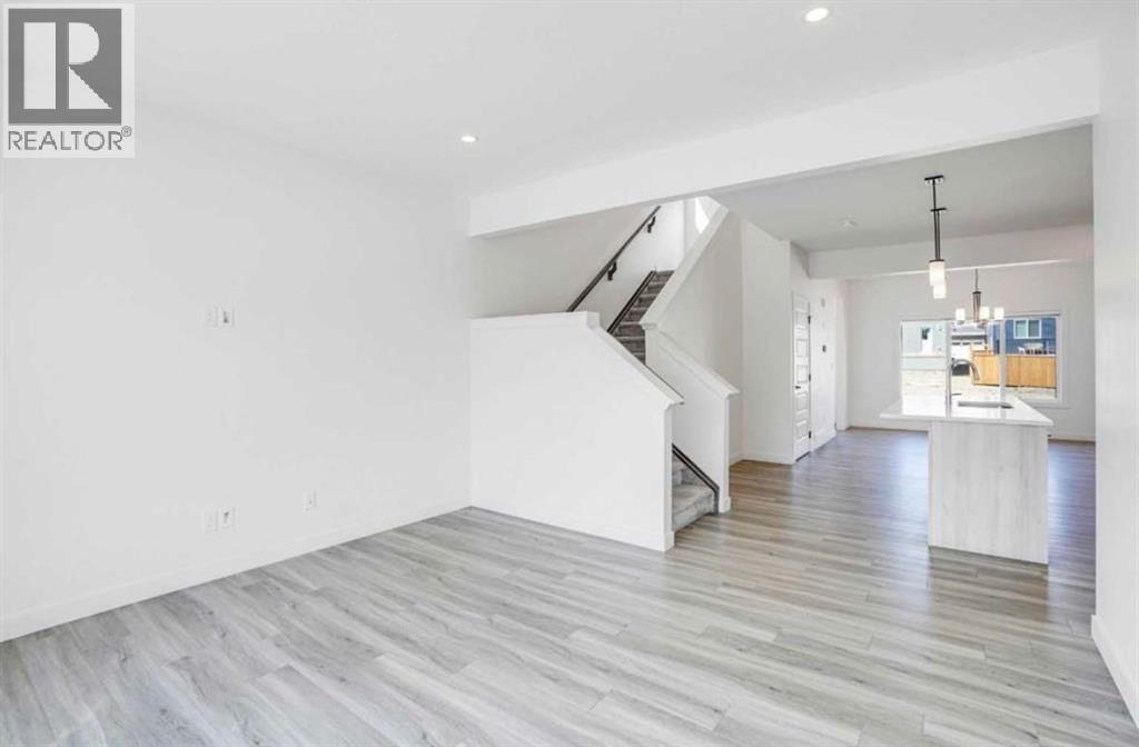 747 BAYVIEW Hill SW - photo 3