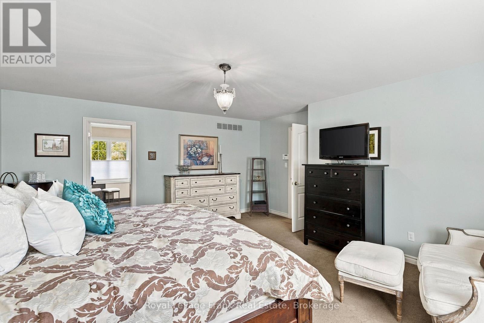 7 VERNA DRIVE - Image 34