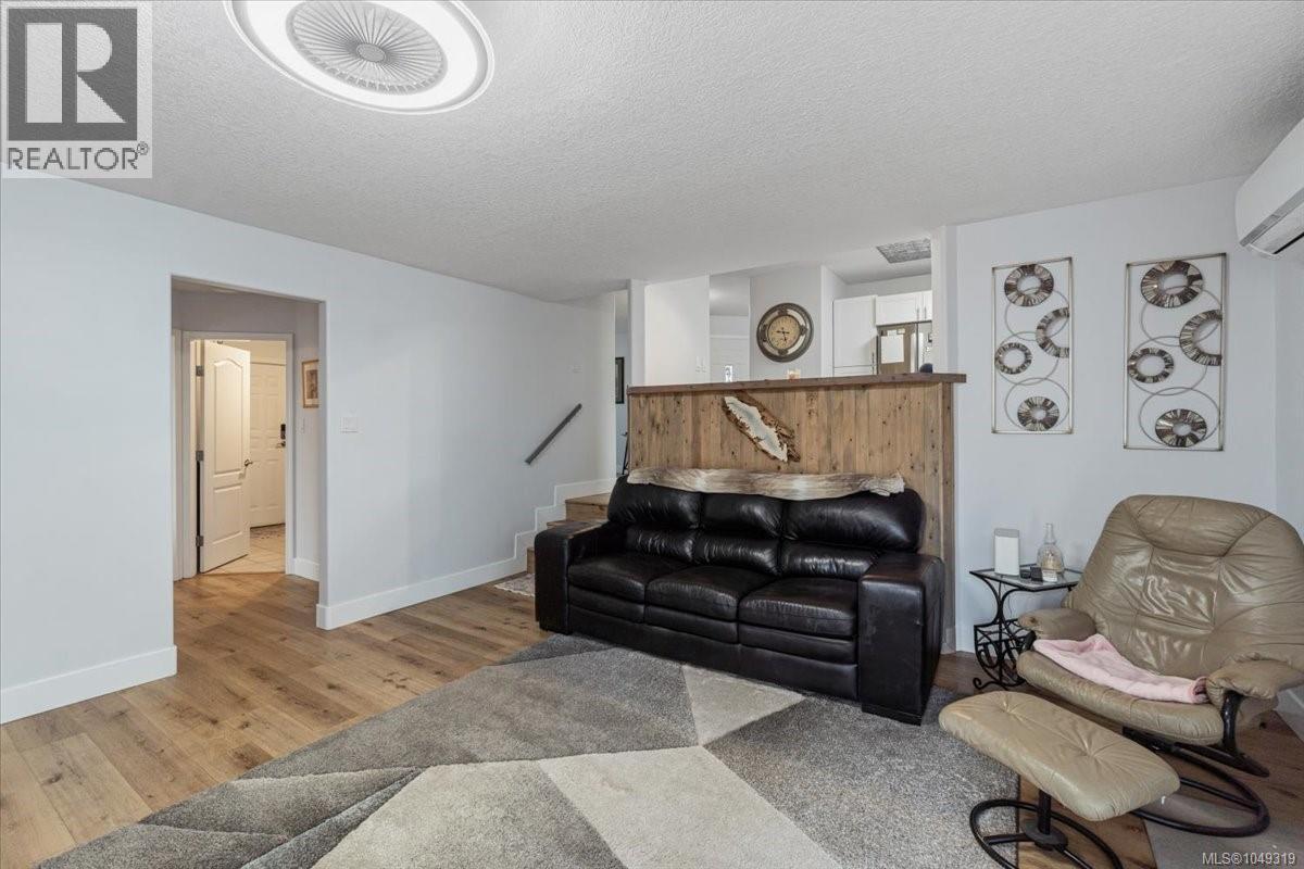 2107 Aaron Way - 12
