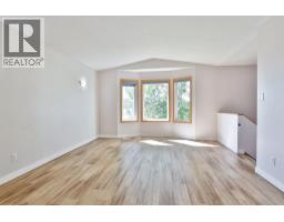 812 Red Crow Boulevard W - photo 5