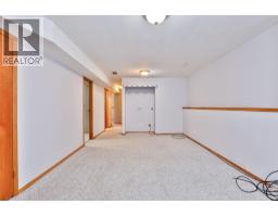 812 Red Crow Boulevard W - photo 14