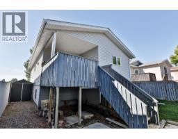 812 Red Crow Boulevard W - photo 22