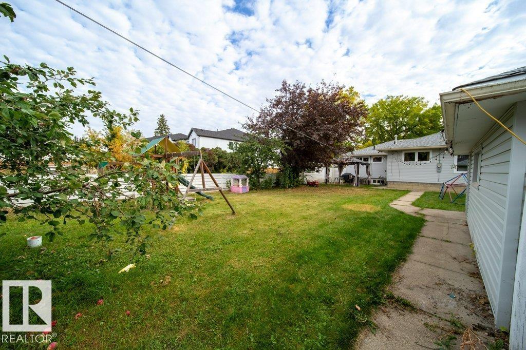 9512 76 ST NW - Image 38