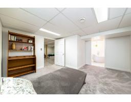 9512 76 St Nw, Edmonton, AB T6C2K9 Photo 31