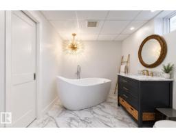 9512 76 St Nw, Edmonton, AB T6C2K9 Photo 32