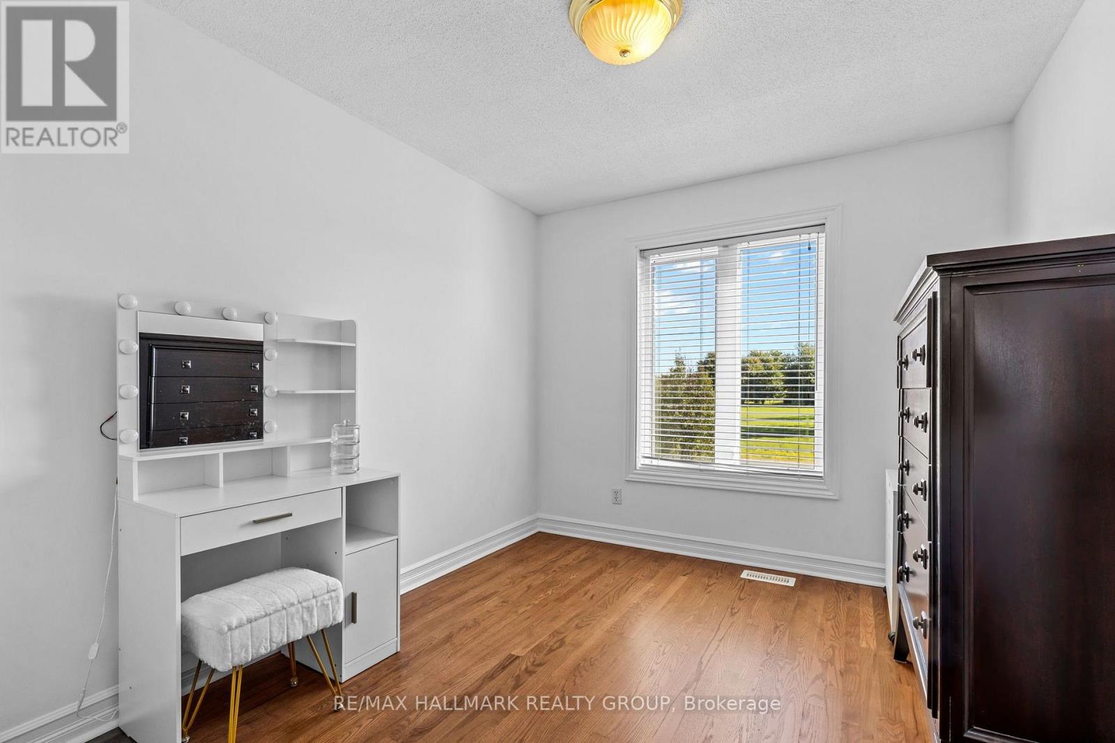 1240 ARBUSTE AVENUE - 32