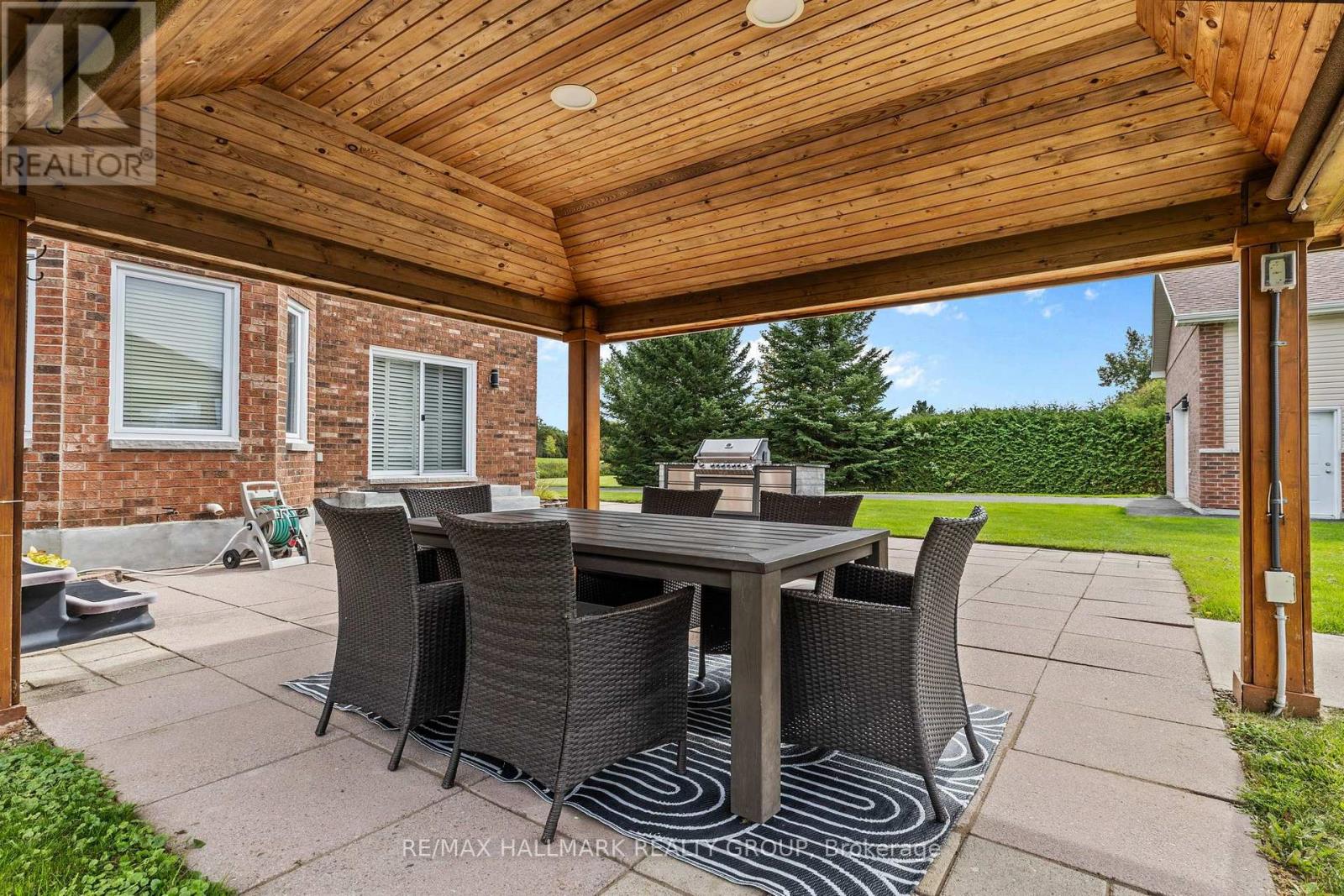 1240 ARBUSTE AVENUE - 40