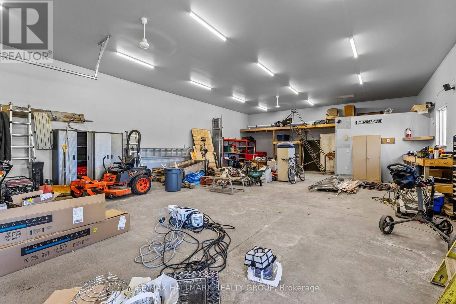 1240 ARBUSTE AVENUE - 46