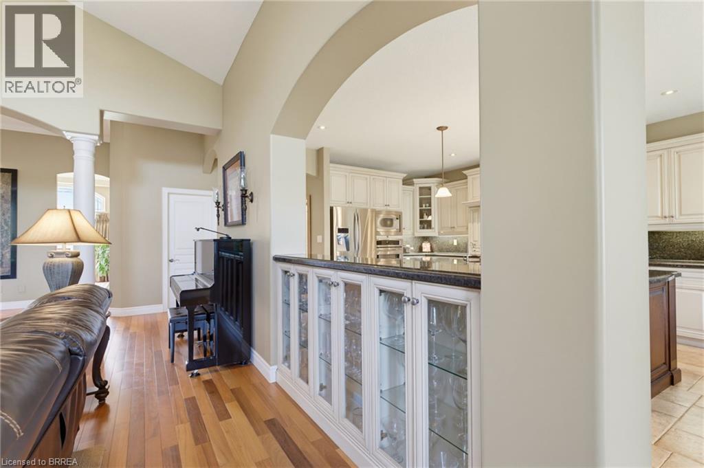 29 FARROW Road, Brantford — photo 12