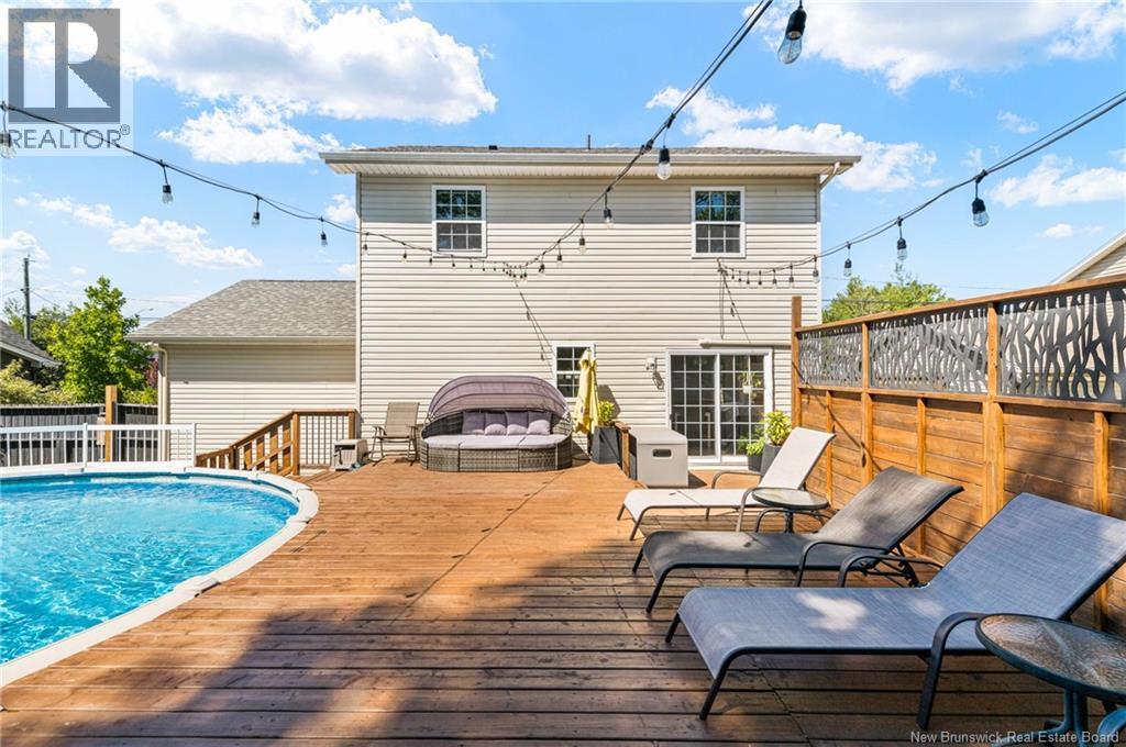 35 Du Ruisseau Street - 37