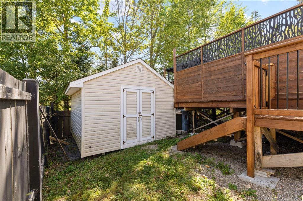 35 Du Ruisseau Street - 39
