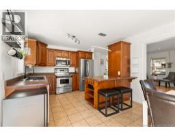 Dining room - 35 Du Ruisseau Street, Dieppe, NB E1A7Z8 Photo 11