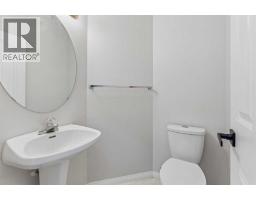 Laundry room - 134 Valley Glen Heights Nw, Calgary, AB T3B5S8 Photo 6