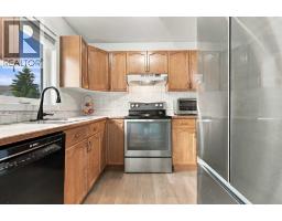 4pc Bathroom - 179 Citadel Close Nw, Calgary, AB T3G4A5 Photo 9